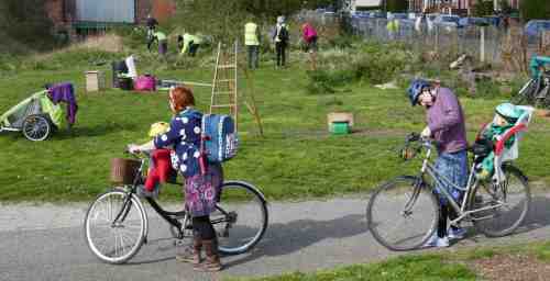 Volunteers and cyclists